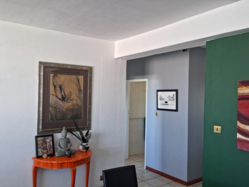 2 Bedroom Property for Sale in Gardens Western Cape